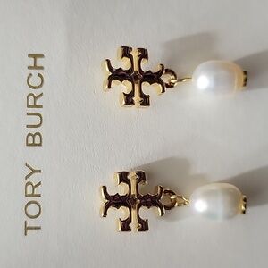 TORY BURCH PEARL DROP EARRINGS NWOT